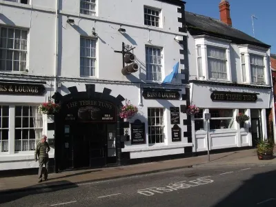 Three Tuns Hotel Hotels near Clock Cafe