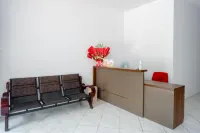 RedDoorz near Simpang Tujuh Kudus Hotel di Kota Kudus