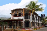 Hotel y Restaurante Las Orquídeas Hotels near Centro Cultural de Guanuca