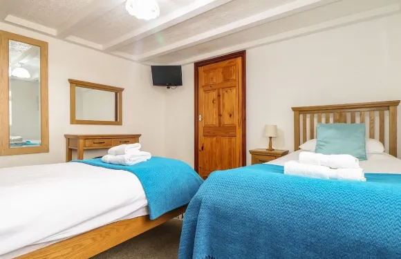 斯克魯姆皮酒店