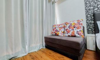 Comfortable and Simply Studio Room Casa de Parco Apartment