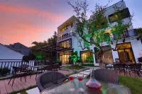 Molian Shanju Hotel