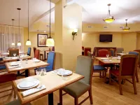 Holiday Inn Express BILOXI - BEACH BLVD by IHG - breakfast
