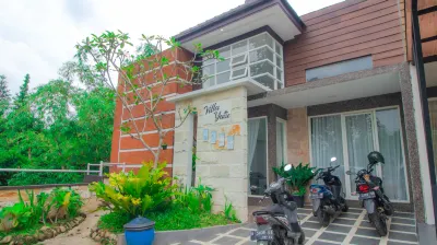 Villa Dewata with Chill Spot Private Pool and Karaoke  호텔