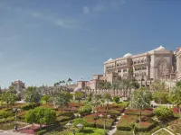 Emirates Palace Mandarin Oriental, Abu Dhabi Hotel dekat Istana Emirates