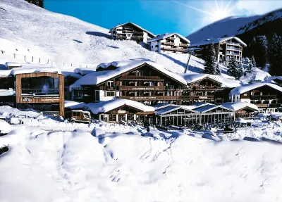 MY Alpenwelt Resort Hotels in der Nähe von Königsleiten Dorfbahn 1