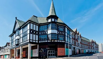프리미어 인 체스터필드 타운 센터 Chesterfield Railway Station 주변 호텔