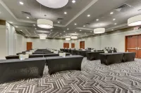 Drury Inn & Suites Orlando Near Universal Orlando Resort - acceptant les animaux
