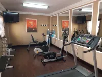 Best Western Hotel Posada Del Rio Express - Phòng tập thể hình