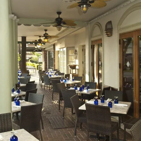Riverside Hotel