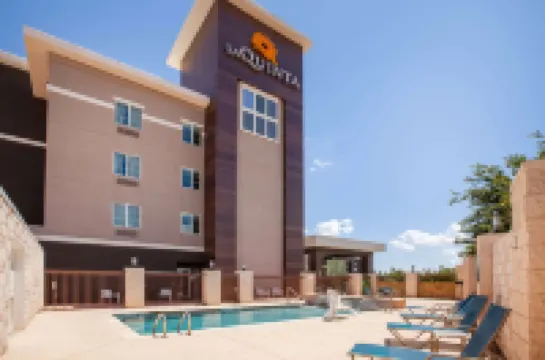 La Quinta Inn & Suites by Wyndham Odessa North