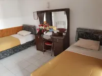 Tambora Hotel Hotel a Seketeng