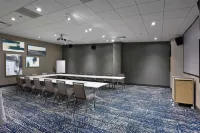 Tulyp, Tapestry Collection by Hilton Hotel a Holland