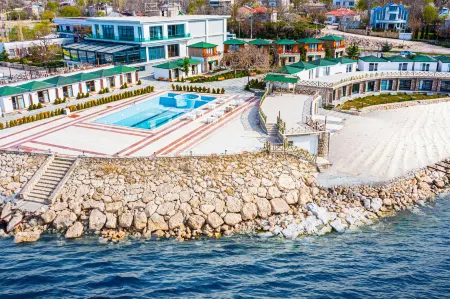 Dedeman Van Resort & Aqua Отели в г. Эдремит