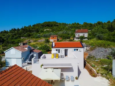 House of Pleasant Dreams Hotel a 