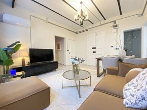 Unique Flat w 5 Min to Galata Tower Istiklal Ave