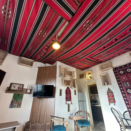 Antica Old Apartment Al-Lwebdeh
