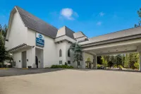 Best Western Big Bear Chateau Hotel in zona Big Bear Alpine Zoo at Moonridge
