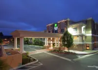 Holiday Inn Express & Suites LIVERMORE by IHG Hôtels à : Livermore