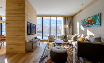 Yu Kiroro, Ski-in Ski-Out Luxury Residences