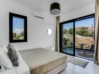 Sanders Elgio - Generous 2-Bdr. Apt. w/ Balcony