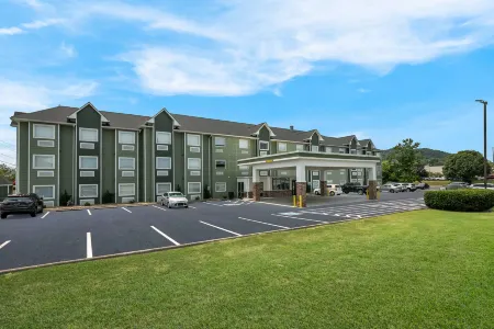 SureStay Plus Hotel by Best Western Sevierville