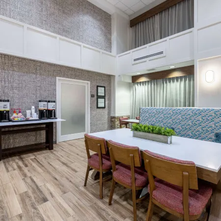 Hampton Inn & Suites Casper