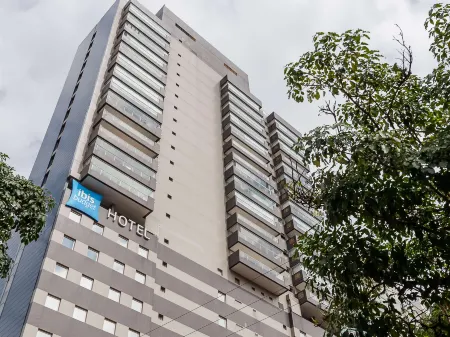 Ibis Budget Santos Gonzaga