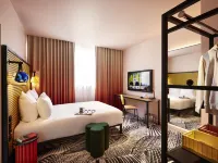 Mama Shelter Dijon Hotel dekat Porte Guillaume