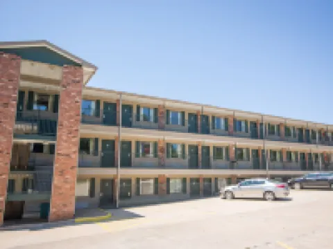 Green Gables Inn Hotels in Branson