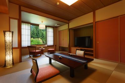 マウンテンビュー和室(禁煙) よもぎひら温泉　和泉屋の写真