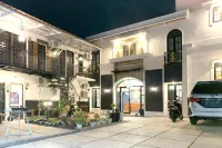 Urbanview Hotel Syariah House of Tuwuh Hotels in Way Halim