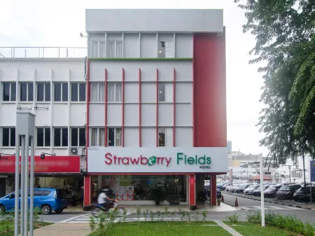 Hotel Strawberry Fields