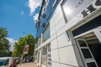 Çorlu Dem Hotel Hotel di Cemaliye Mahallesi