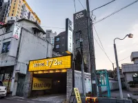 Yongin 172st Hotel in zona Stazione Ferroviaria Jukjeon