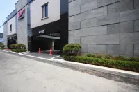 Gunsan Healing Self Check-in Motel - parkir