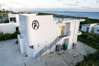 Cruise Room DESLIE Hotels near Irabuohashi Bridge