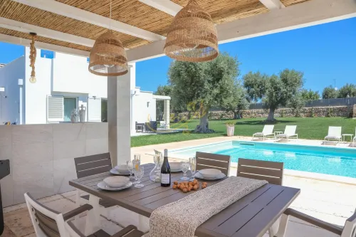 TD Villa Patrizia Pool Alfresco Kitchen