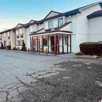FairBridge Inn Express Nyack Hotel Exterior