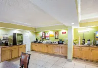 Econo Lodge Huntington - Barboursville University Area - petit déjeuner