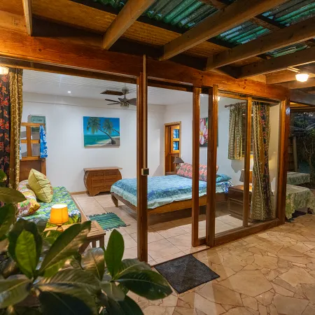 Marks Place Moorea