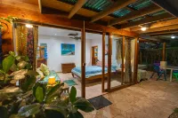 Marks Place Moorea
