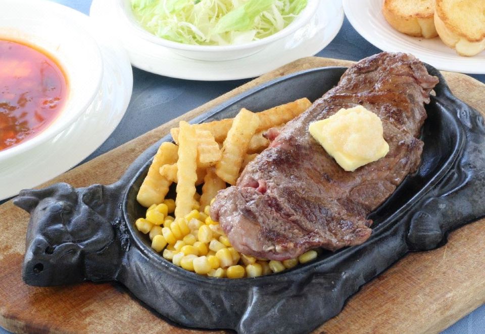 3. 크라운 호텔 오..