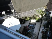 Aparthotel Résidence Bara Midi Hotel dekat Collegiale Saints Pierre et Guidon