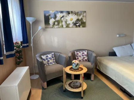 Old Hüsung (Muz322)