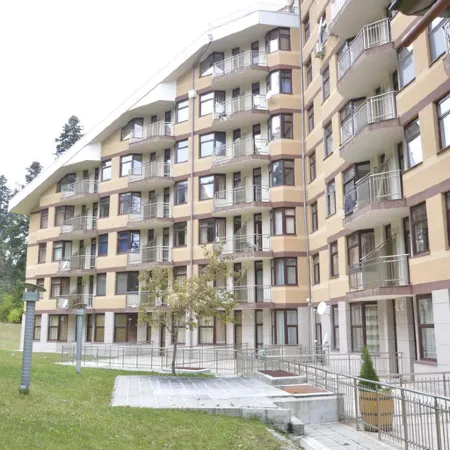 Persey Flora Apartments