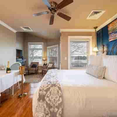 觀景台湖畔旅館 Rooms