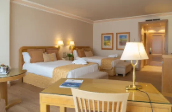 Gran Hotel Los Abetos Hôtels à proximité de l'Aéroport de Saint-Jacques-de-Compostelle