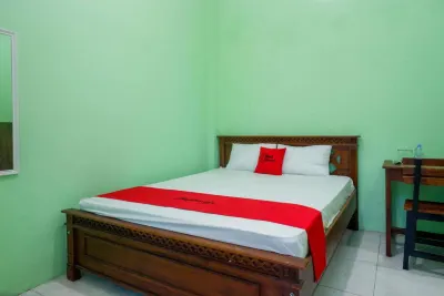 RedDoorz Syariah Near Monumen Jogja Kembali Hotels in Ngaglik