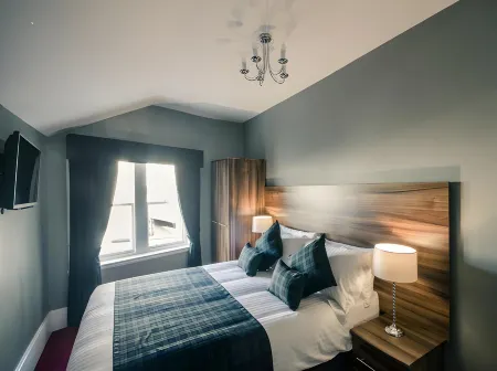 Royal West End Hotel